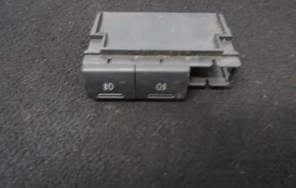 Fog light switch