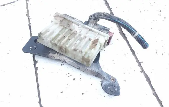 Coolant fan relay