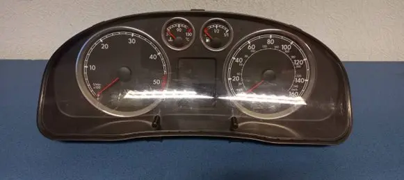 Volkswagen PASSAT B5.5 Speedometer (instrument cluster) 3B0920926A 070801052525 VWZ7Z0A4081835