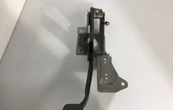 Ford Transit - Tourneo Connect Brake pedal F1DC9F836AA AV612467AF