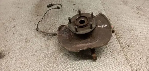 Mitsubishi Lancer VIII Front wheel hub spindle knuckle 