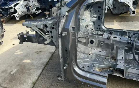 Audi Q7 4M Front quarter panel 