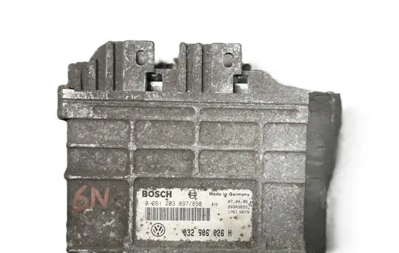 Volkswagen Polo III 6N 6N2 6NF Engine control unit/module 032906026H