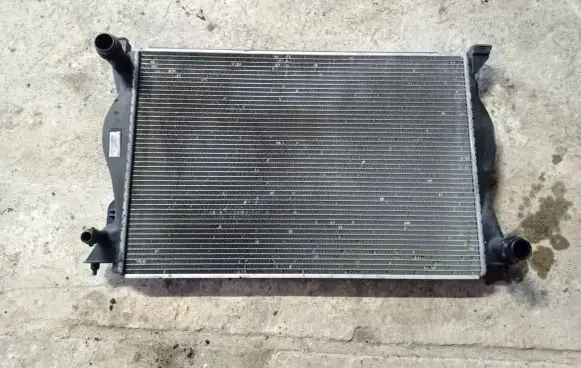 Audi A6 S6 C6 4F Coolant radiator 4F0121251L