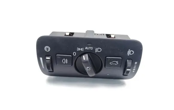 Volvo V40 Light switch 30739425