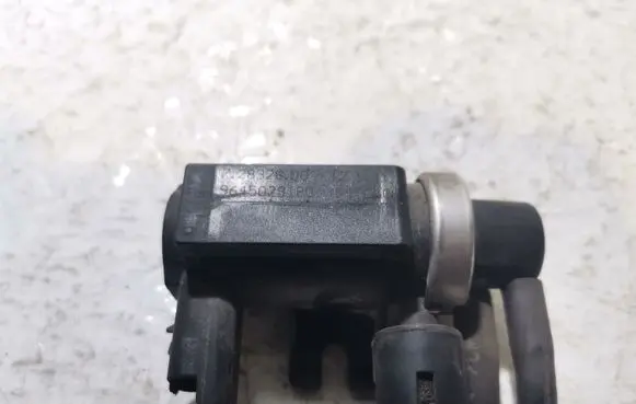Ford Fiesta Turbo solenoid valve 72832800 9645029180