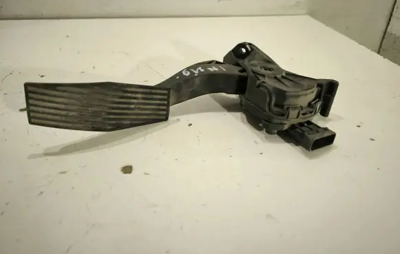 Opel Insignia A Accelerator throttle pedal 13237352 6PV00976500 21022011