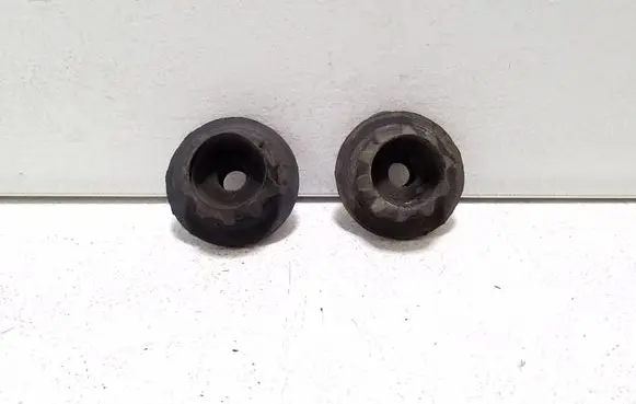 Nissan Pathfinder R51 Radiator mount bracket 