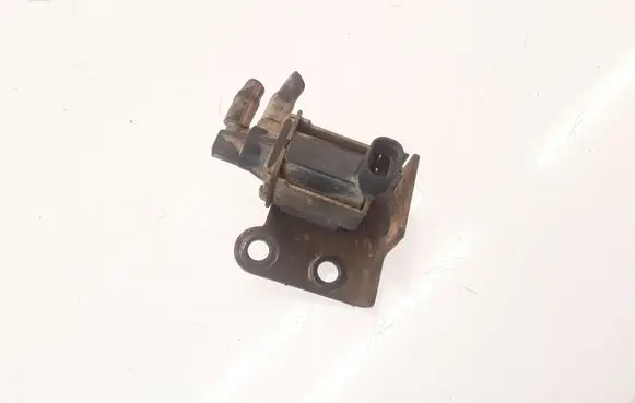 Hyundai Santa Fe Vacuum valve K5T48371