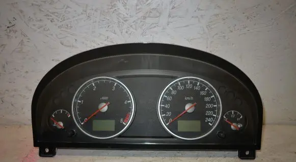 Ford Mondeo Mk III Speedometer (instrument cluster) 1S7F10849