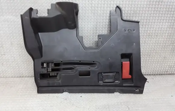 Mercedes-Benz A W169 Dashboard lower bottom trim panel 