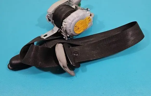 Hyundai i40 Front seatbelt 88810-3Z000 IMPRK1419055