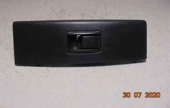 Toyota Corolla Verso AR10 Electric window control switch 742320F030