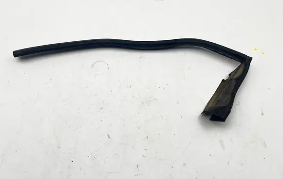 Mercedes-Benz E W212 Engine compartment rubber A2126280098