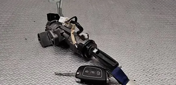 Hyundai i20 (PB PBT) Ignition lock