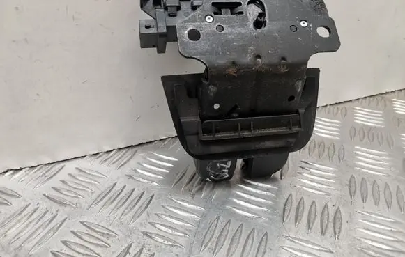 Audi A4 S4 B7 8E 8H Tailgate/trunk/boot lock/catch/latch 8E9827520A 8P4827505B