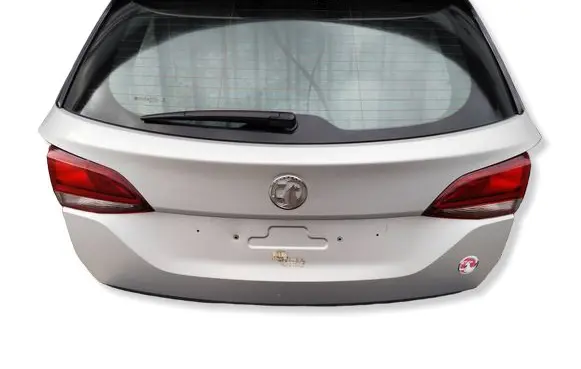 Opel Astra K Tailgate/trunk/boot lid KLAPAASTRAVKOMBI16