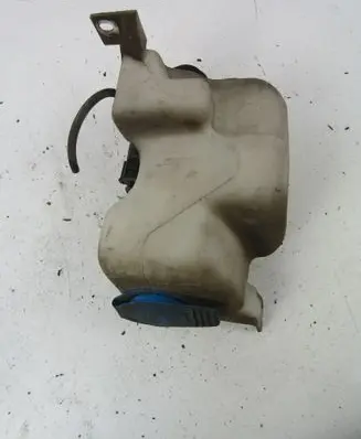 Volkswagen Golf IV Windshield washer fluid reservoir/tank 