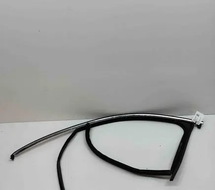 Porsche Macan (95B) Front door glass trim molding 95B837431