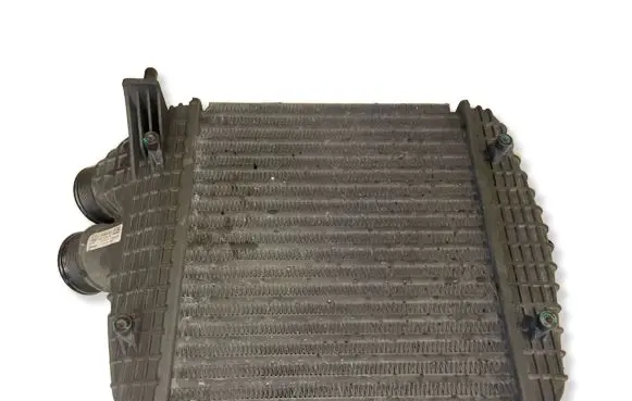 Maserati Ghibli Intercooler radiator 670035635