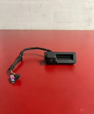 Volkswagen PASSAT B8 USA Tailgate handle with camera 561980121 561980121C