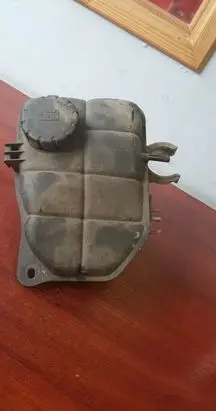 Mercedes-Benz C W203 Coolant expansion tank/reservoir 2035000049