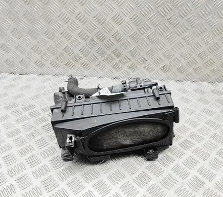 Aston Martin DBX Air filter box A1770940882 A0009055906