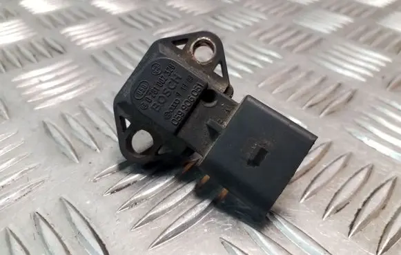 Audi A6 S6 C5 4B Air pressure sensor 0281002326 059906051