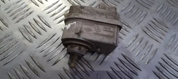 Headlight level adjustment motor