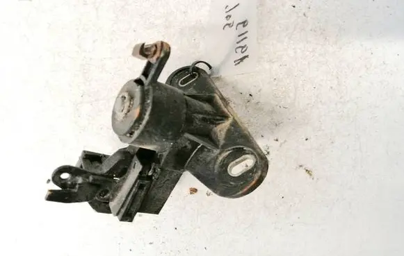 Opel Astra G Front door lock (next to the handle) 