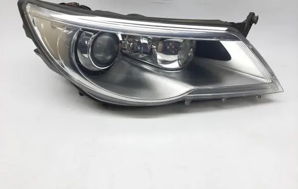 Volkswagen Tiguan Headlight/headlamp 5N1941032K