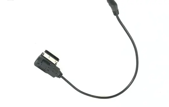 Volkswagen Touareg II iPod connector socket 7P6035443