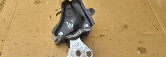 Honda Civic Engine mount vacuum valve 131313