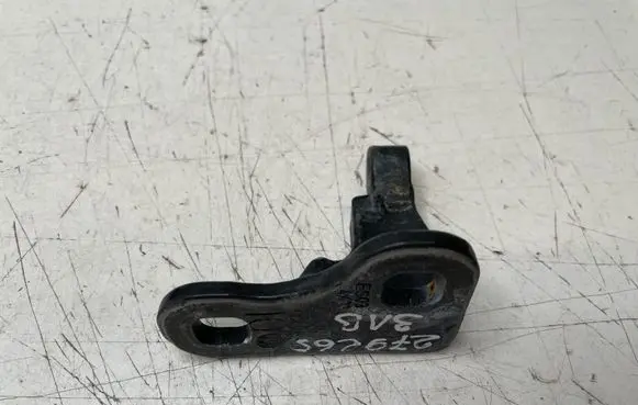 BMW 7 E65 E66 Front door upper hinge 7017815