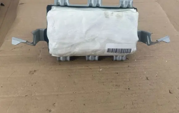 Mazda 6 Passenger airbag