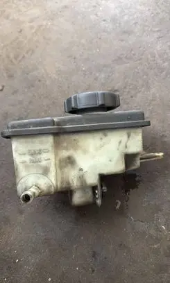 Ford Mondeo Mk III Power steering fluid tank/reservoir 1S7C3R700AD