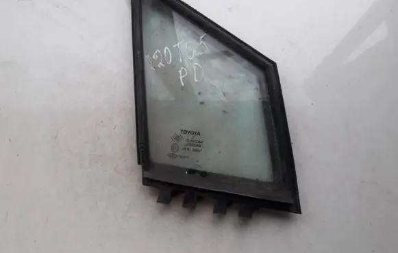 Toyota Corolla Verso AR10 Front door vent window glass four-door 