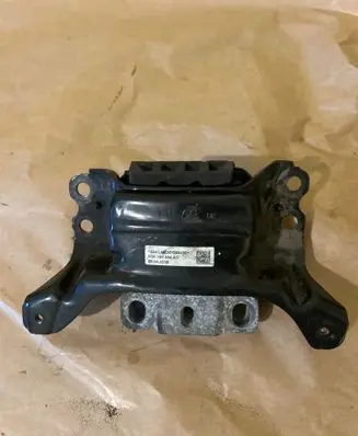Volkswagen Golf VII Gearbox mount 5Q0199555AC