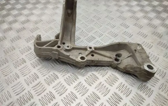 Skoda Superb B6 (3T) Engine mounting bracket 1K0199296F