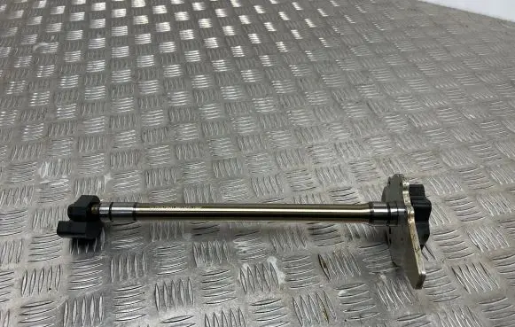 Audi A6 C7 Balance shaft 06E103331A