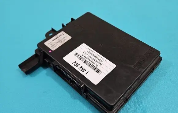 Peugeot 4007 Central body control module 7820A425 IMPRK1462302