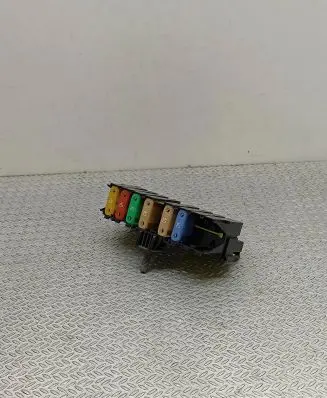 Peugeot 3008 I Fuse module MT8PPL0922 11972 27680