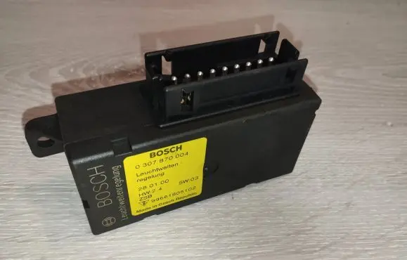Porsche 911 996 Headlight ballast module Xenon 99661805102 0307870004