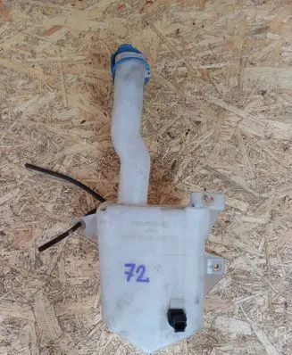 Ford Mondeo Mk III Windshield washer fluid reservoir/tank 1S7117618AF