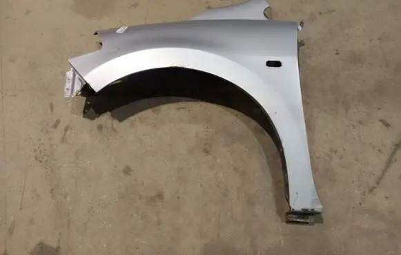 Nissan Tiida C11 Fender 
