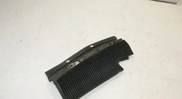 Mazda Premacy Wiper trim CB1550819