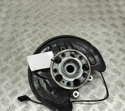 Mercedes-Benz C W205 Rear wheel hub A2053500241