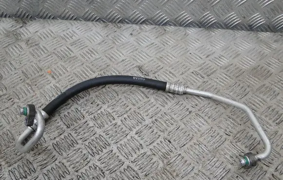 KIA Sorento IV Air conditioning (A/C) pipe/hose 