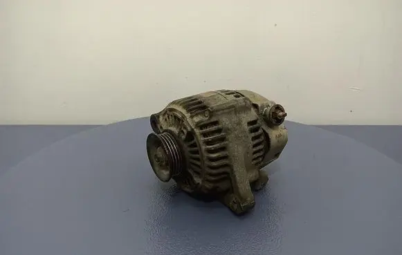 Toyota Yaris Verso Generator/alternator 2706023030