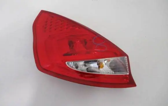 Ford Fiesta Rear/tail lights 8A6113405A